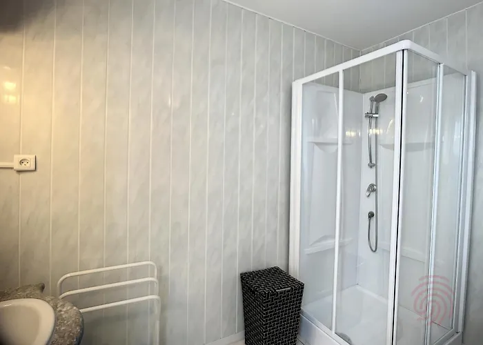 Bel F2 Lumineux Avec Terrasse Privee, A 5 Min Des Thermes Et Coeur De Ville, Animaux Acceptes - Fr-1-451-37 Lamalou-les-Bains