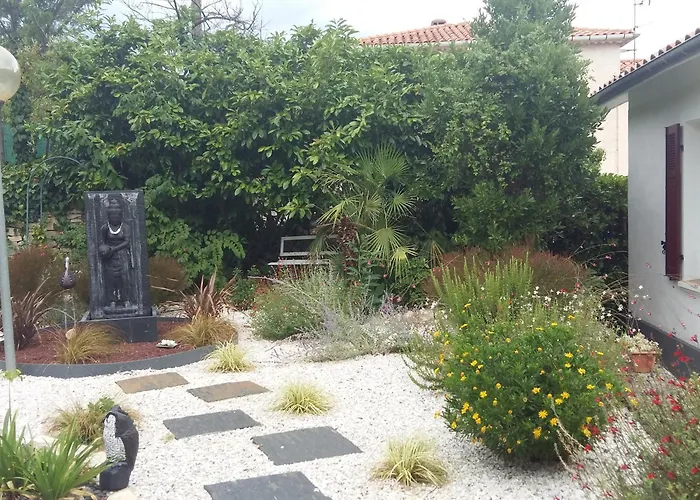 Bel F2 Lumineux Avec Terrasse Privee, A 5 Min Des Thermes Et Coeur De Ville, Animaux Acceptes - Fr-1-451-37 Διαμέρισμα *